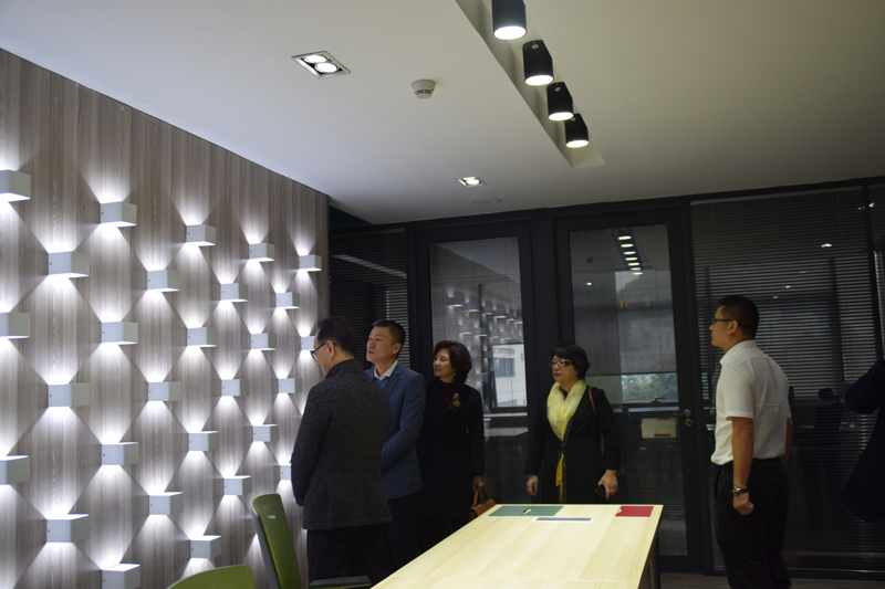 集團(tuán)三樓工程事業(yè)部